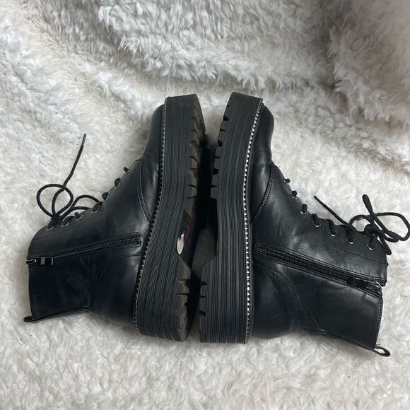 BCBG generation Kayte Black Combat boots with chain silver tone accent Size 8M - Picture 7 of 12